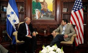 Thomas Shanon se reunirá esta tarde con el presidente hondureño, Juan Hernández.