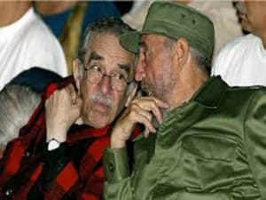 Gabriel García Márquez junto al lider de la revolución cubana Fidel Castro.