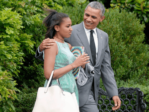 Sasha en compañía de su padre, el presidente de EE.UU. Barack Obama.