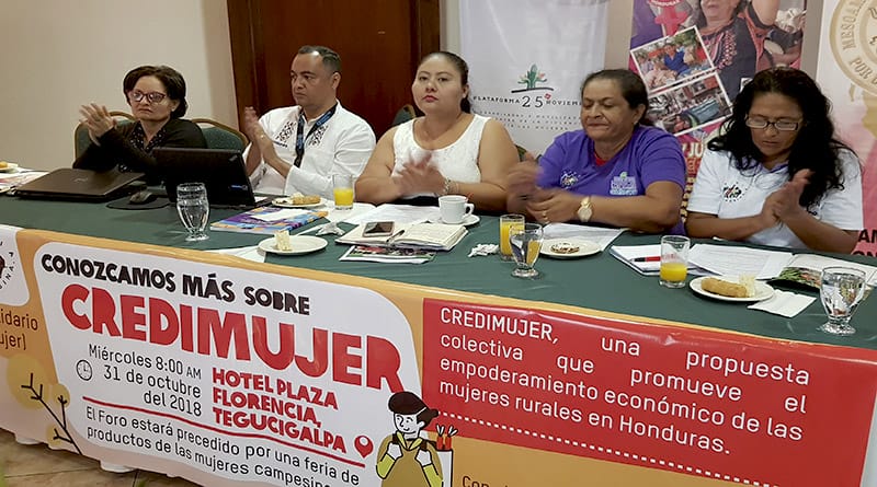 mujeres rurales exigen al gobierno que apruebe el fideicomiso de Credimujer
