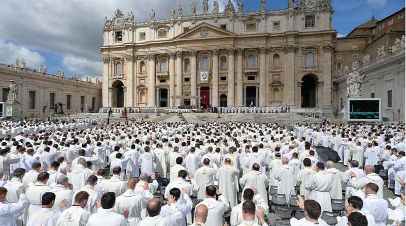 el Vaticano es una organización gay