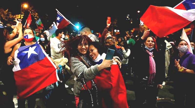 Chilenos están a favor de una nueva Constitución