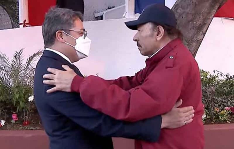 asistencia de JOH a toma de Daniel Ortega
