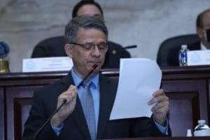 Ministro de salud revela calamidad del sistema sanitario